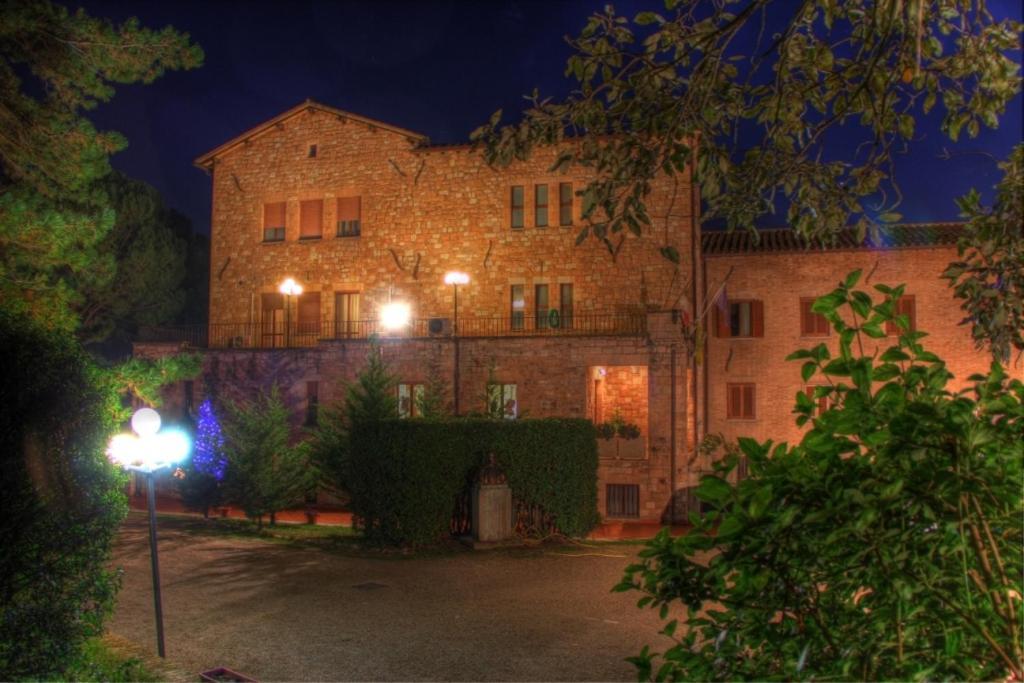 Assisi Garden Hotel Luaran gambar