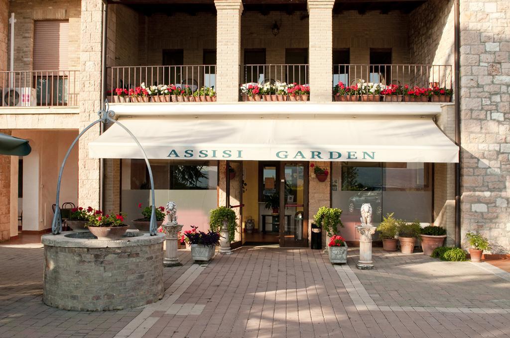 Assisi Garden Hotel Luaran gambar